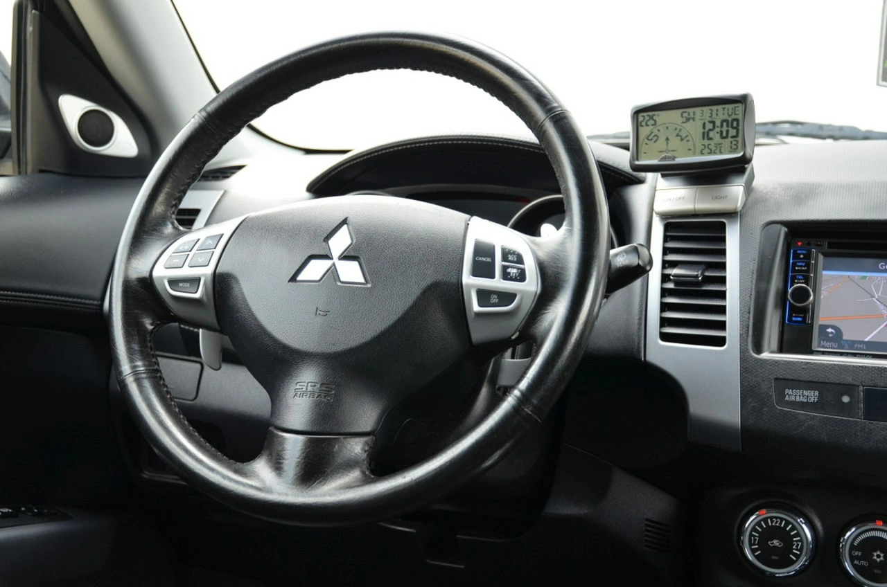 Mitsubishi Outlander - Zdjęcie 29