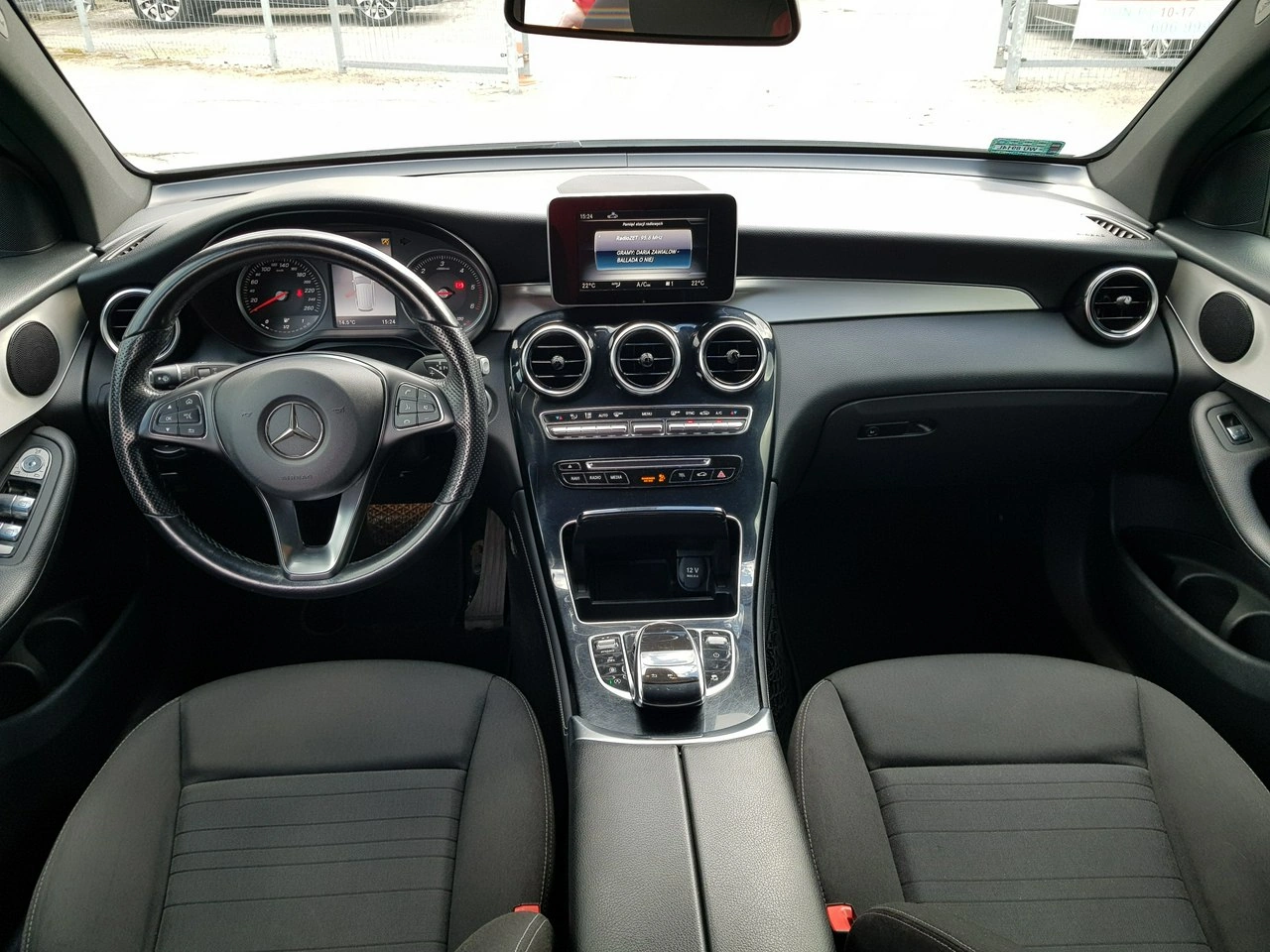 Mercedes GLC 220 - Zdjęcie 11