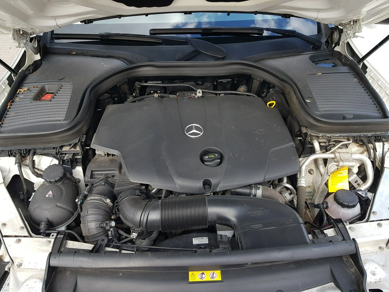 Mercedes GLC 220 - Zdjęcie 17