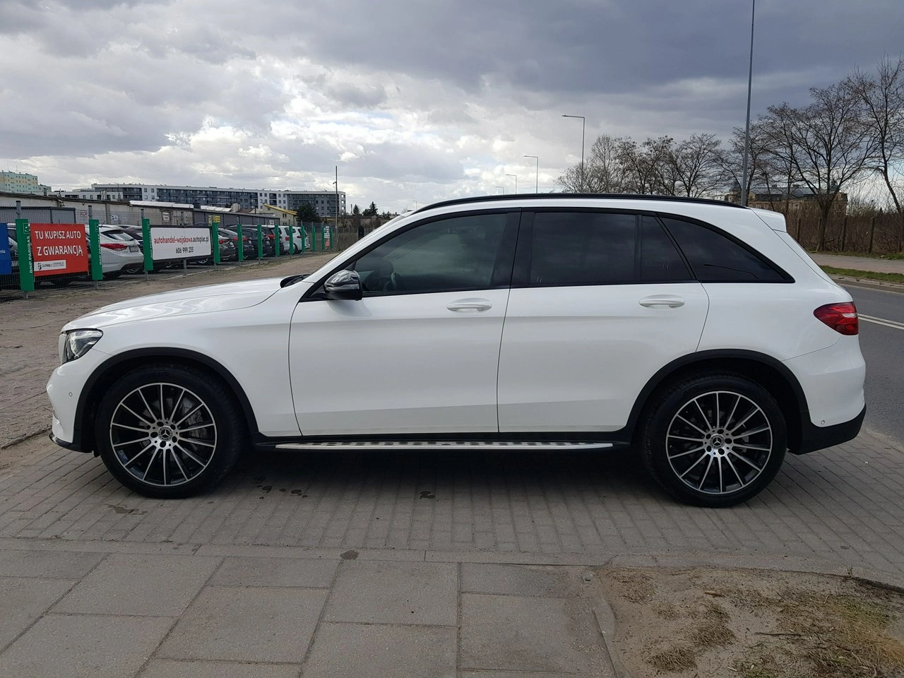 Mercedes GLC 220 - Zdjęcie 7