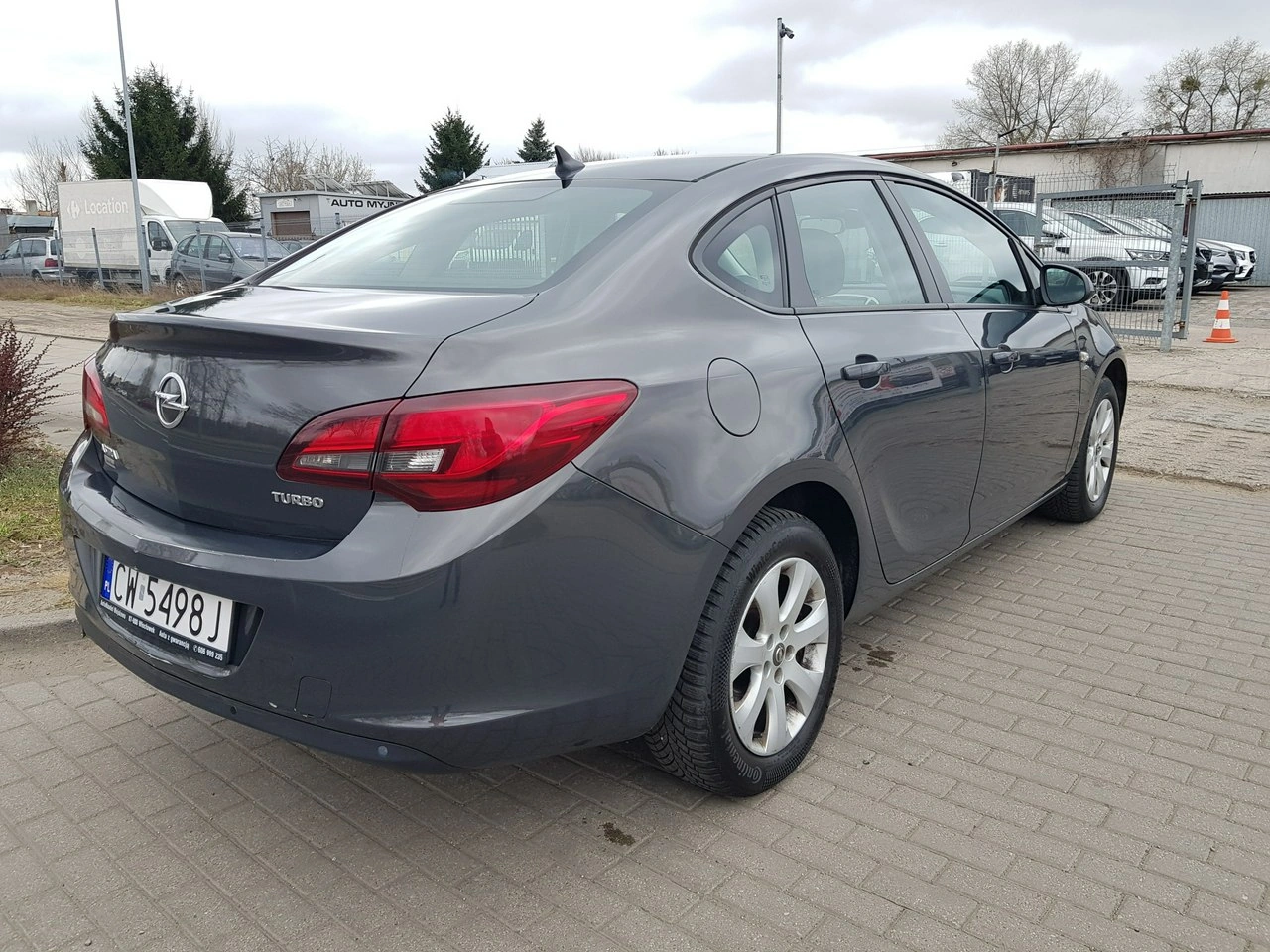 Opel Astra - Zdjęcie 4