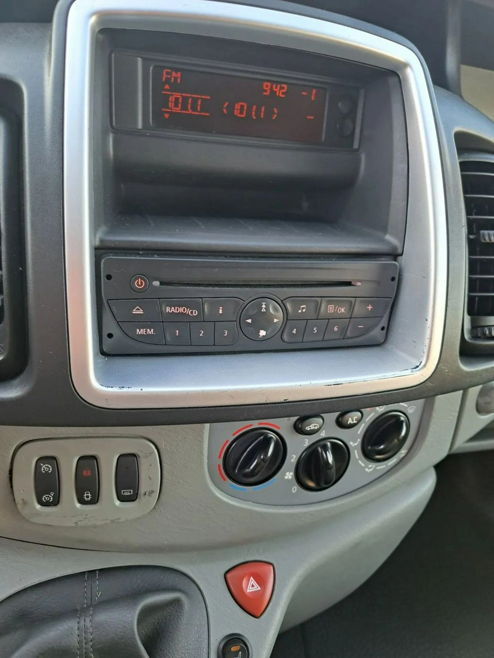 Opel Vivaro - Zdjęcie 21