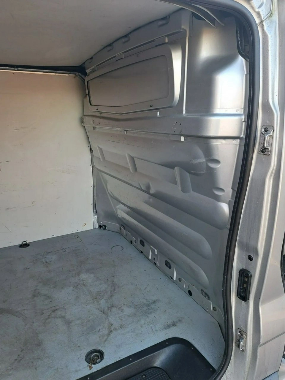 Opel Vivaro - Zdjęcie 23