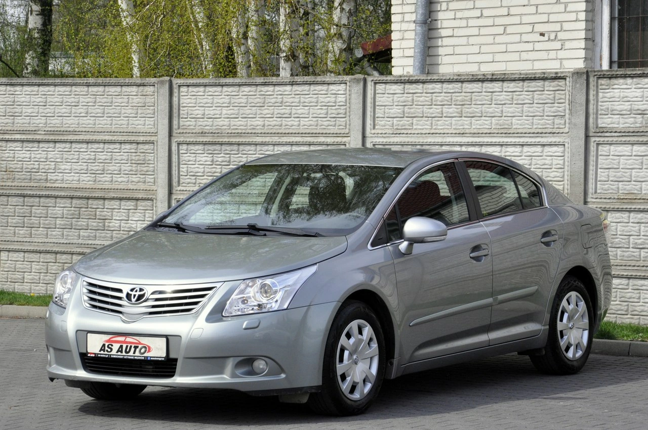 Toyota Avensis - Zdjęcie 20