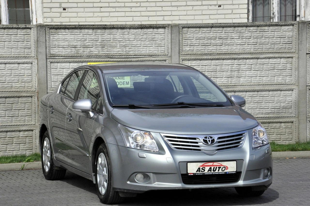 Toyota Avensis - Zdjęcie 1