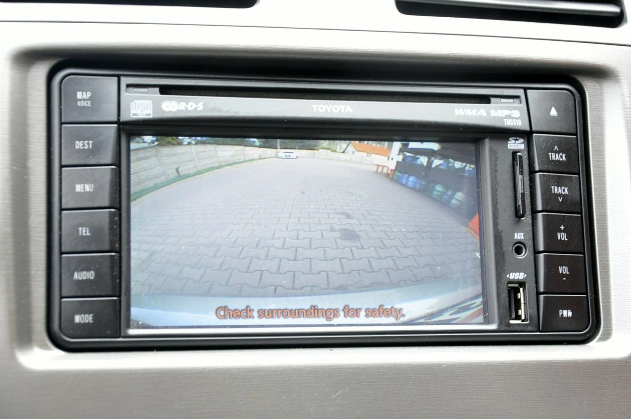 Toyota Avensis - Zdjęcie 12