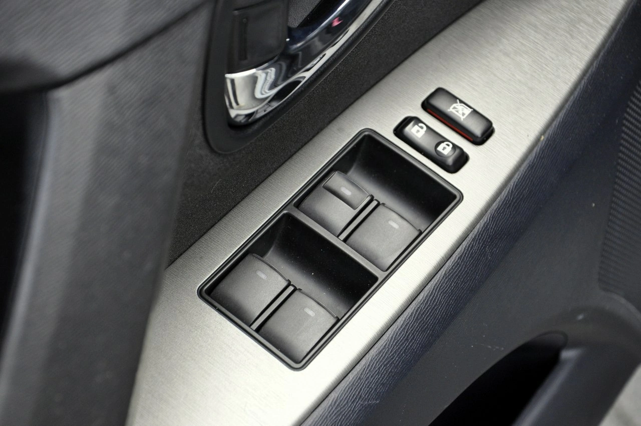 Toyota Avensis - Zdjęcie 8