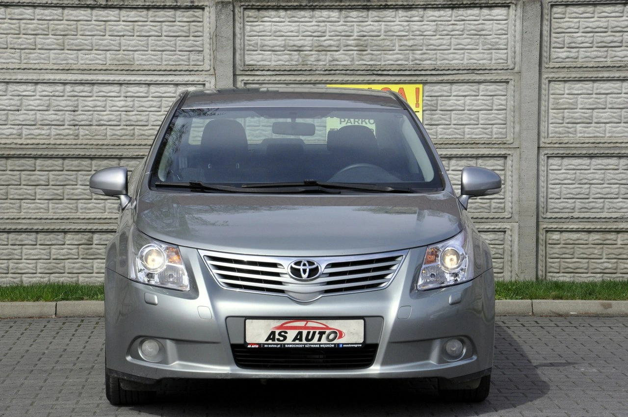 Toyota Avensis - Zdjęcie 23