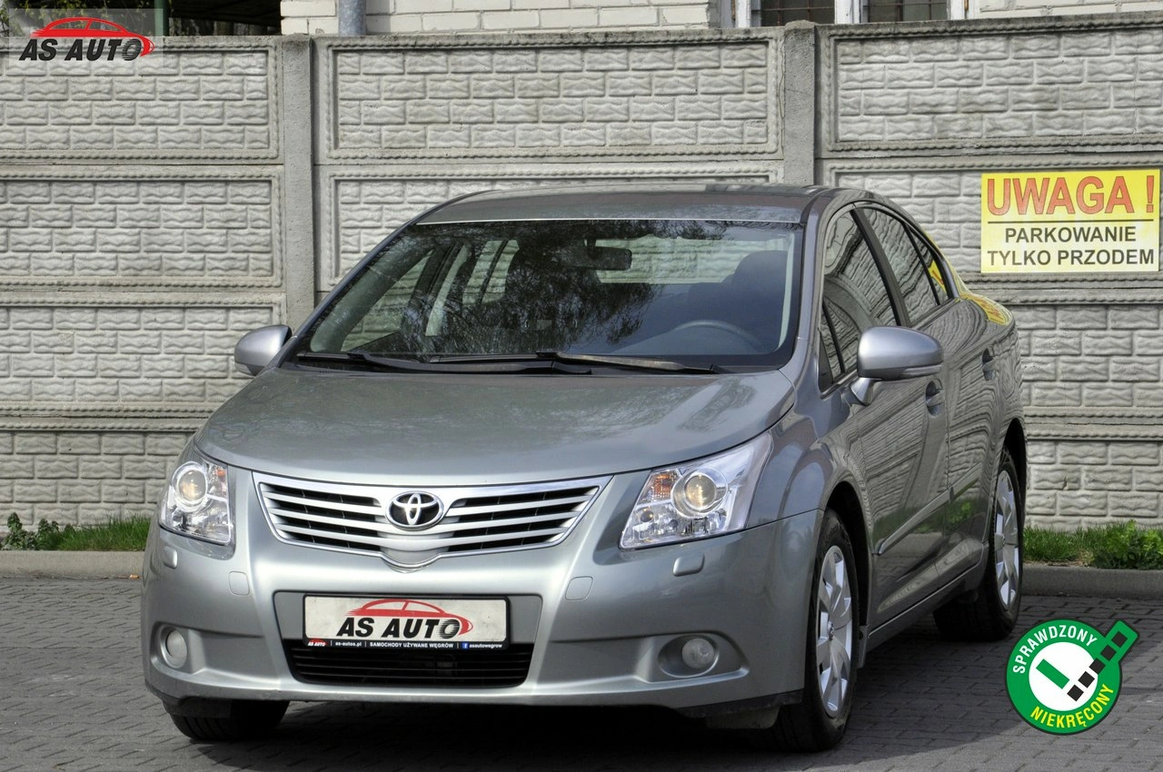 Toyota Avensis - Główne zdjęcie