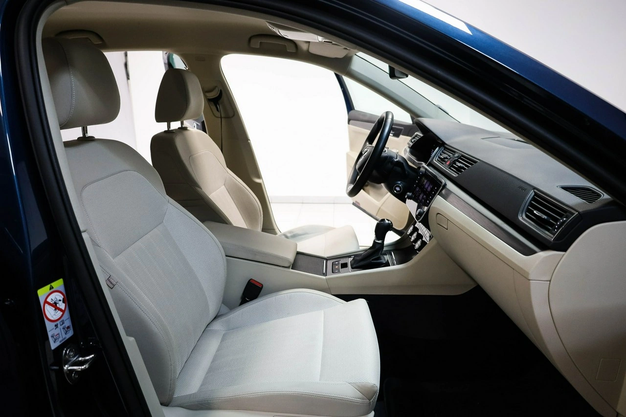 Skoda Superb - Zdjęcie 24