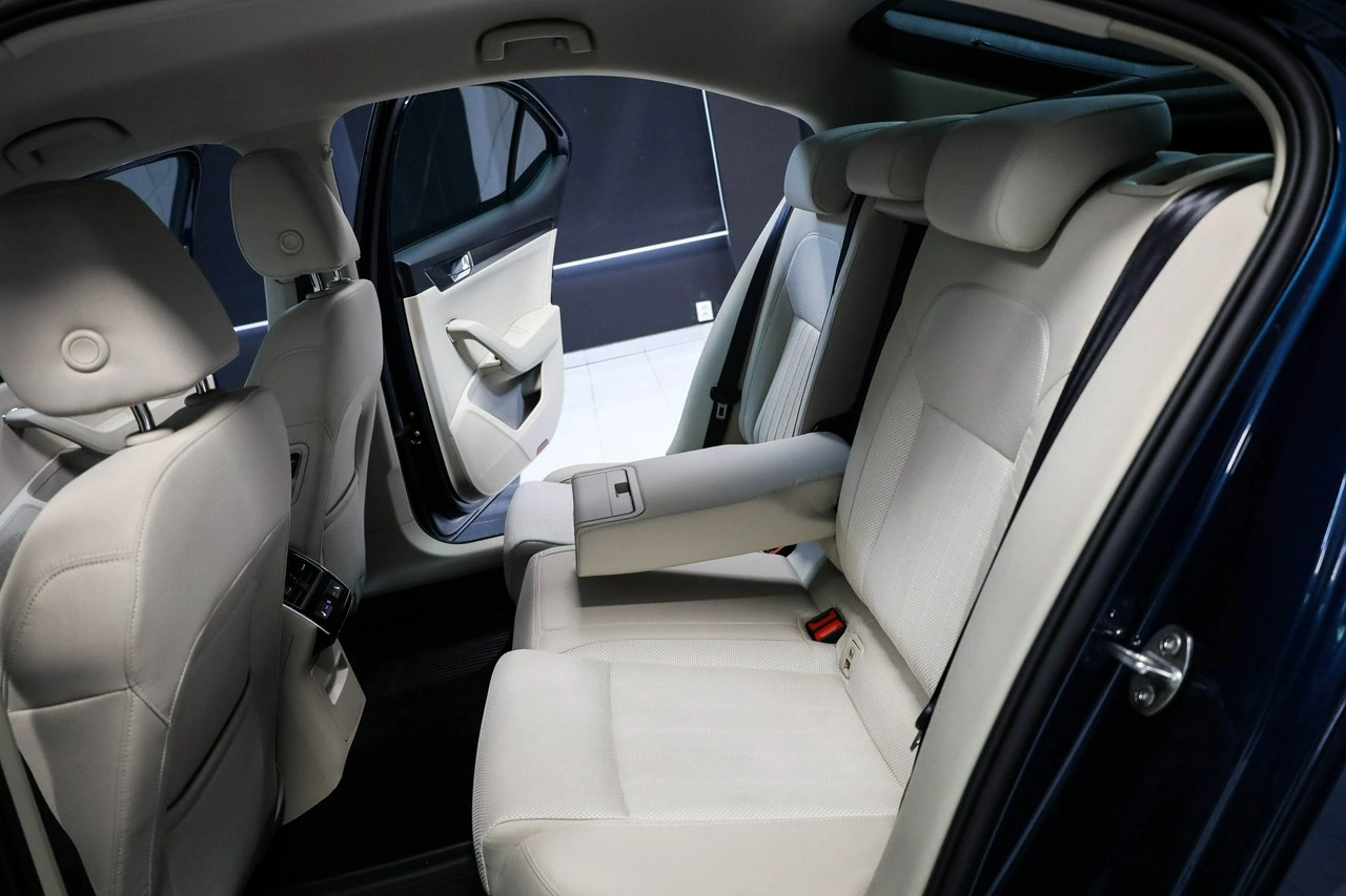 Skoda Superb - Zdjęcie 25