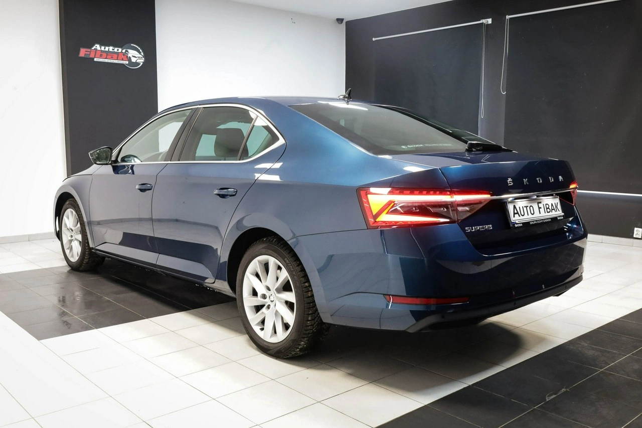 Skoda Superb - Zdjęcie 8