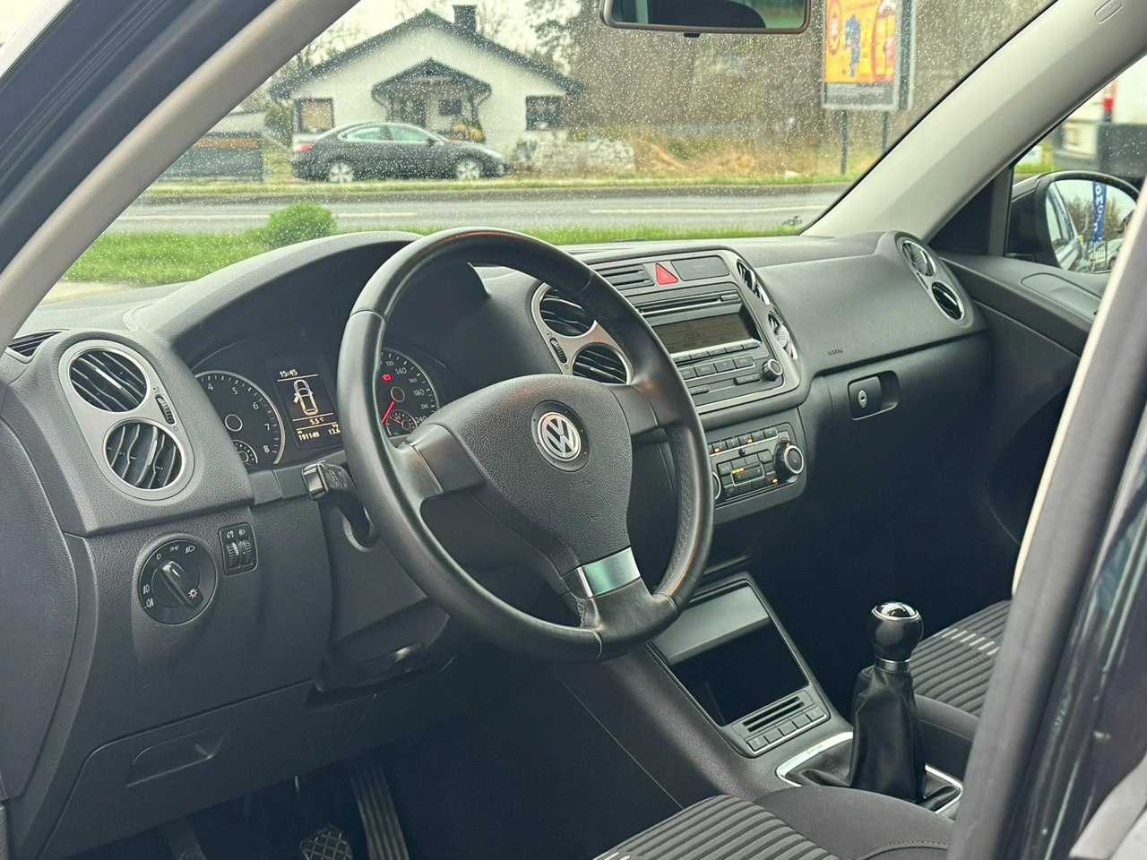 Volkswagen Tiguan - Zdjęcie 18