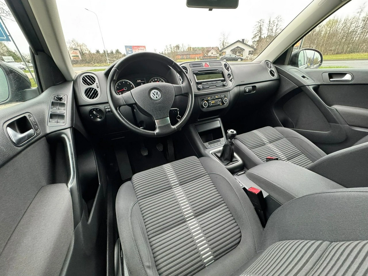 Volkswagen Tiguan - Zdjęcie 19