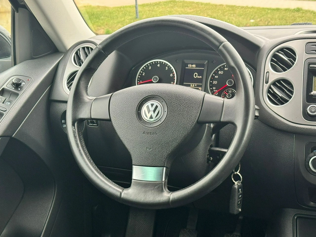 Volkswagen Tiguan - Zdjęcie 22