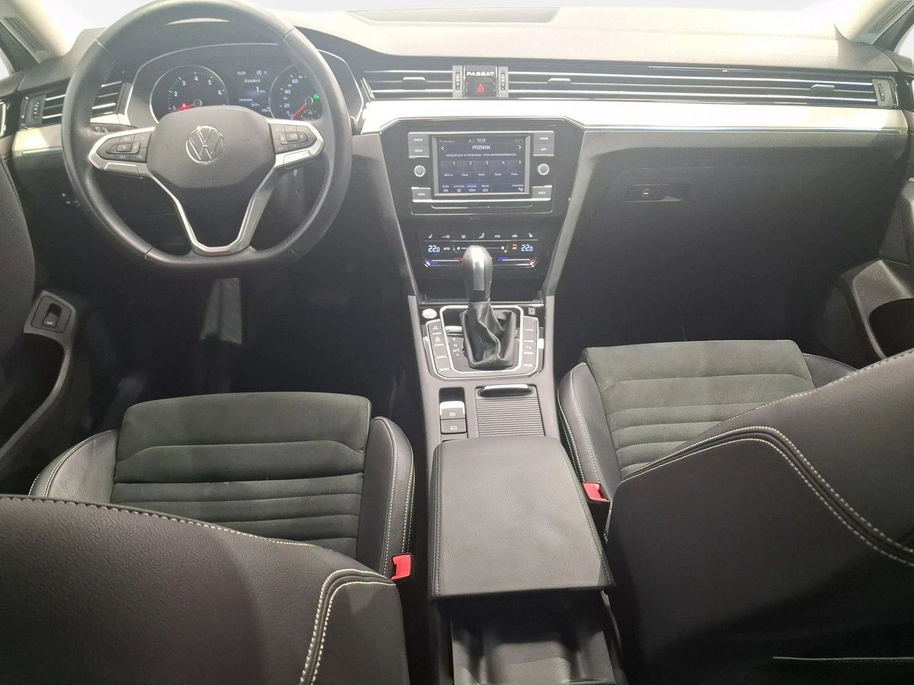 Volkswagen Passat Variant - Zdjęcie 11