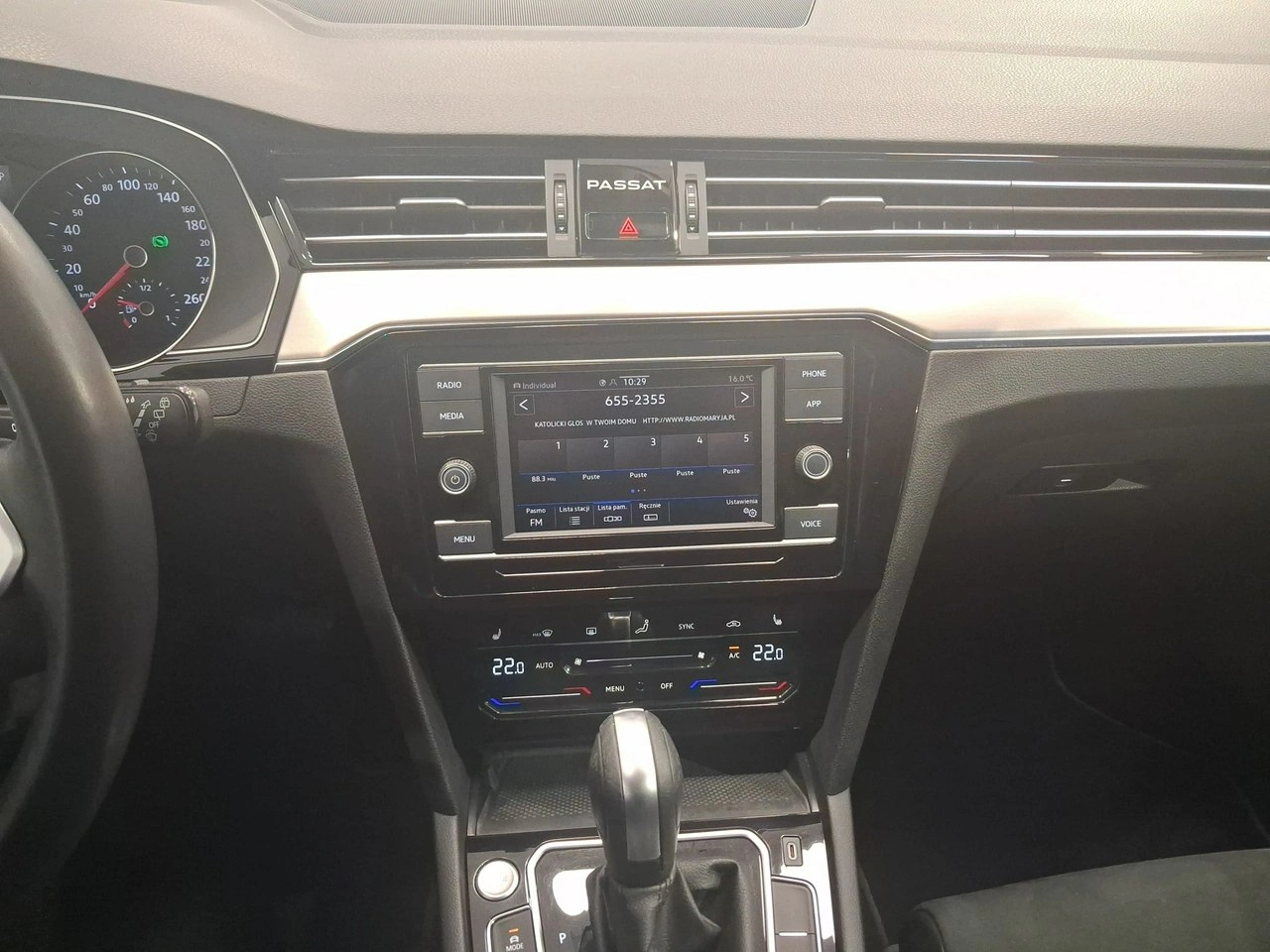 Volkswagen Passat Variant - Zdjęcie 16