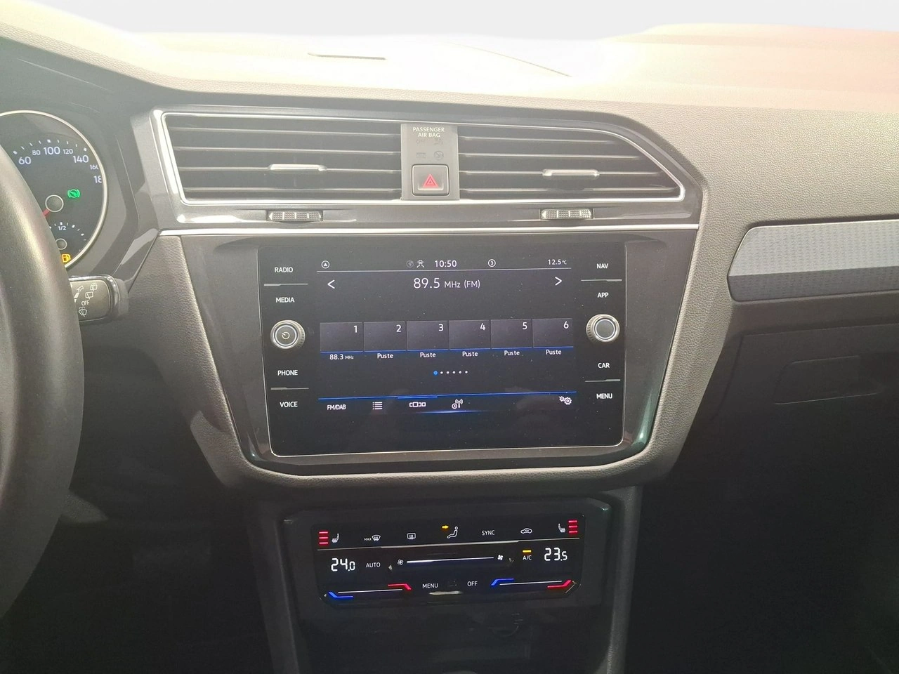 Volkswagen Tiguan - Zdjęcie 19