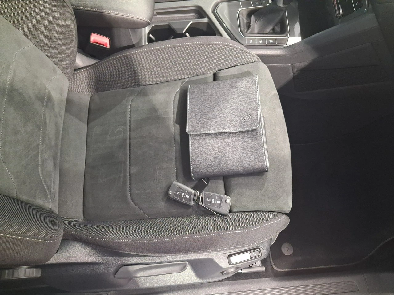 Volkswagen Tiguan - Zdjęcie 26