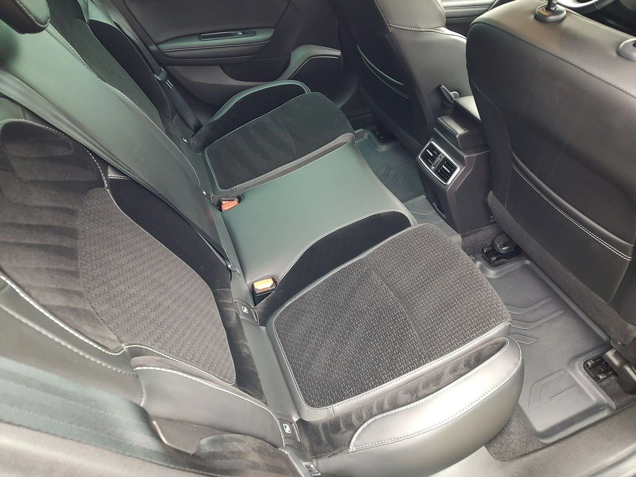 Renault Megane - Zdjęcie 17