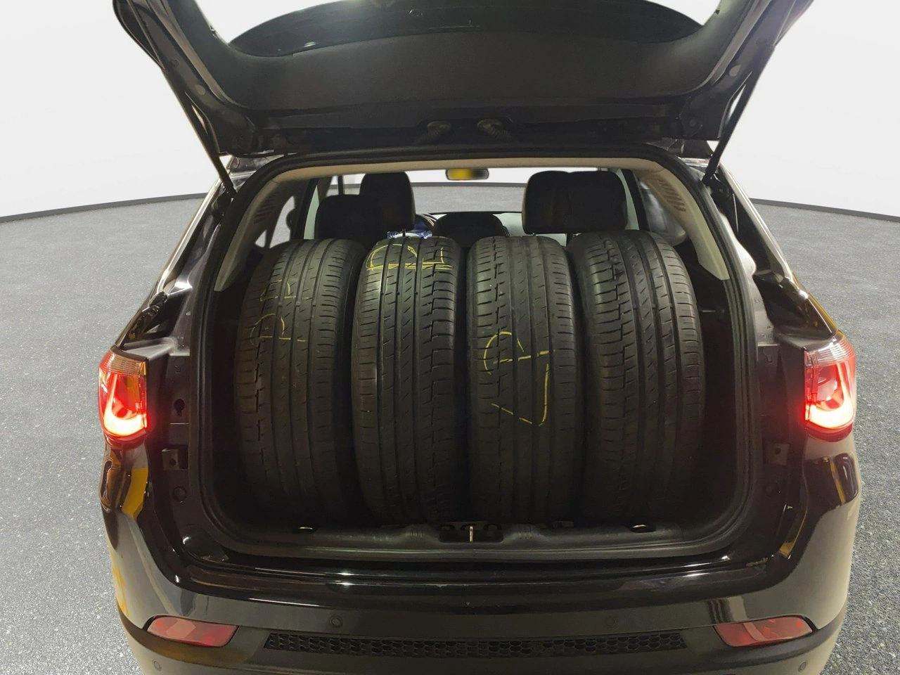 Jeep Compass - Zdjęcie 17