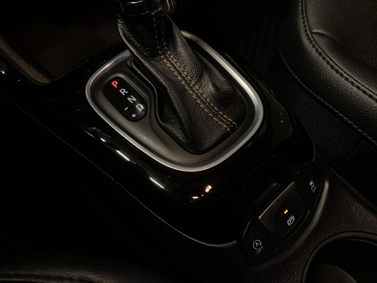 Jeep Compass - Zdjęcie 34