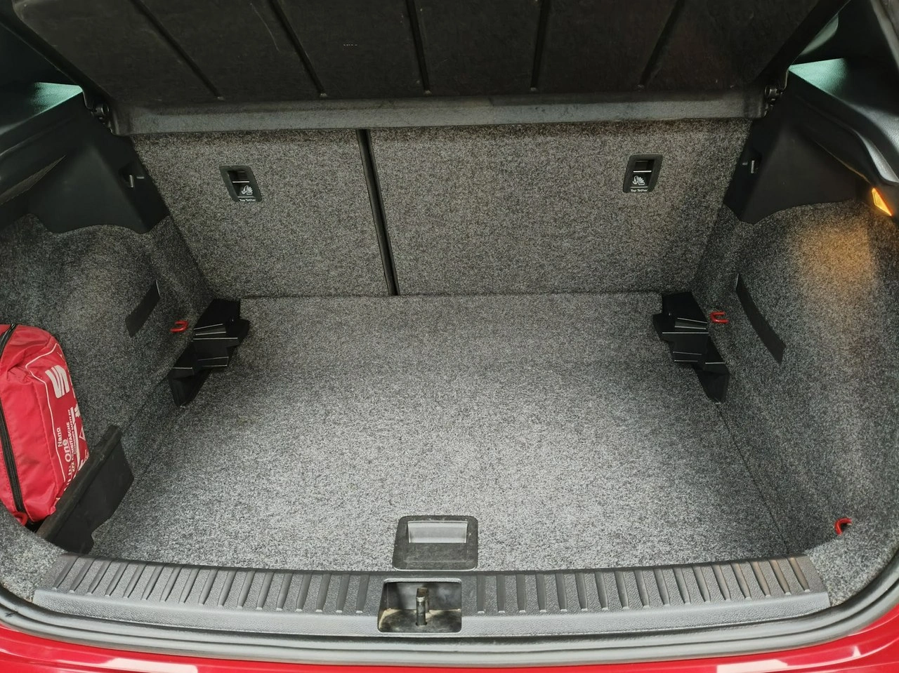 Seat Arona - Zdjęcie 11