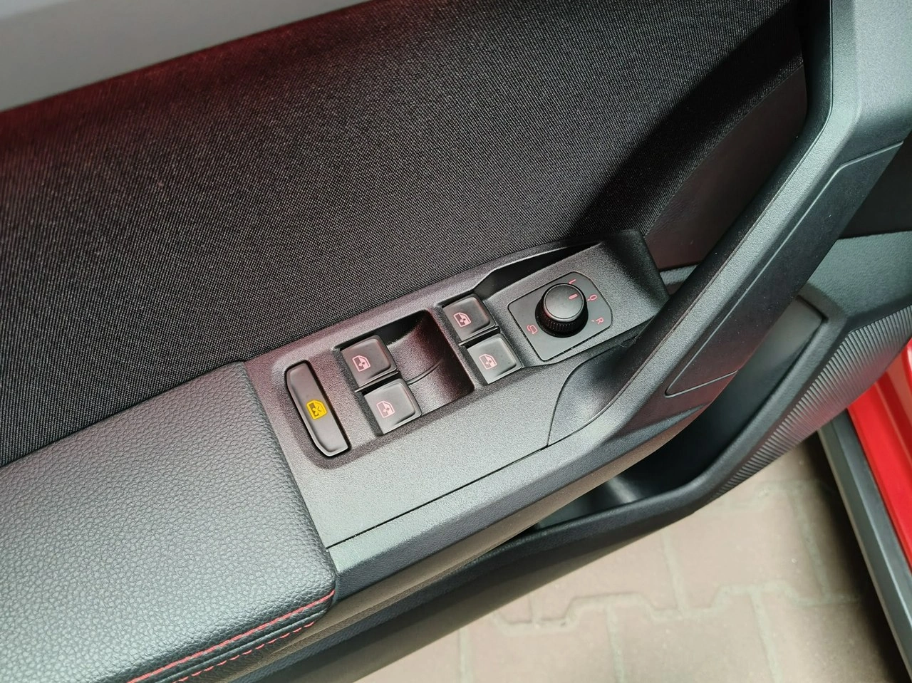 Seat Arona - Zdjęcie 15