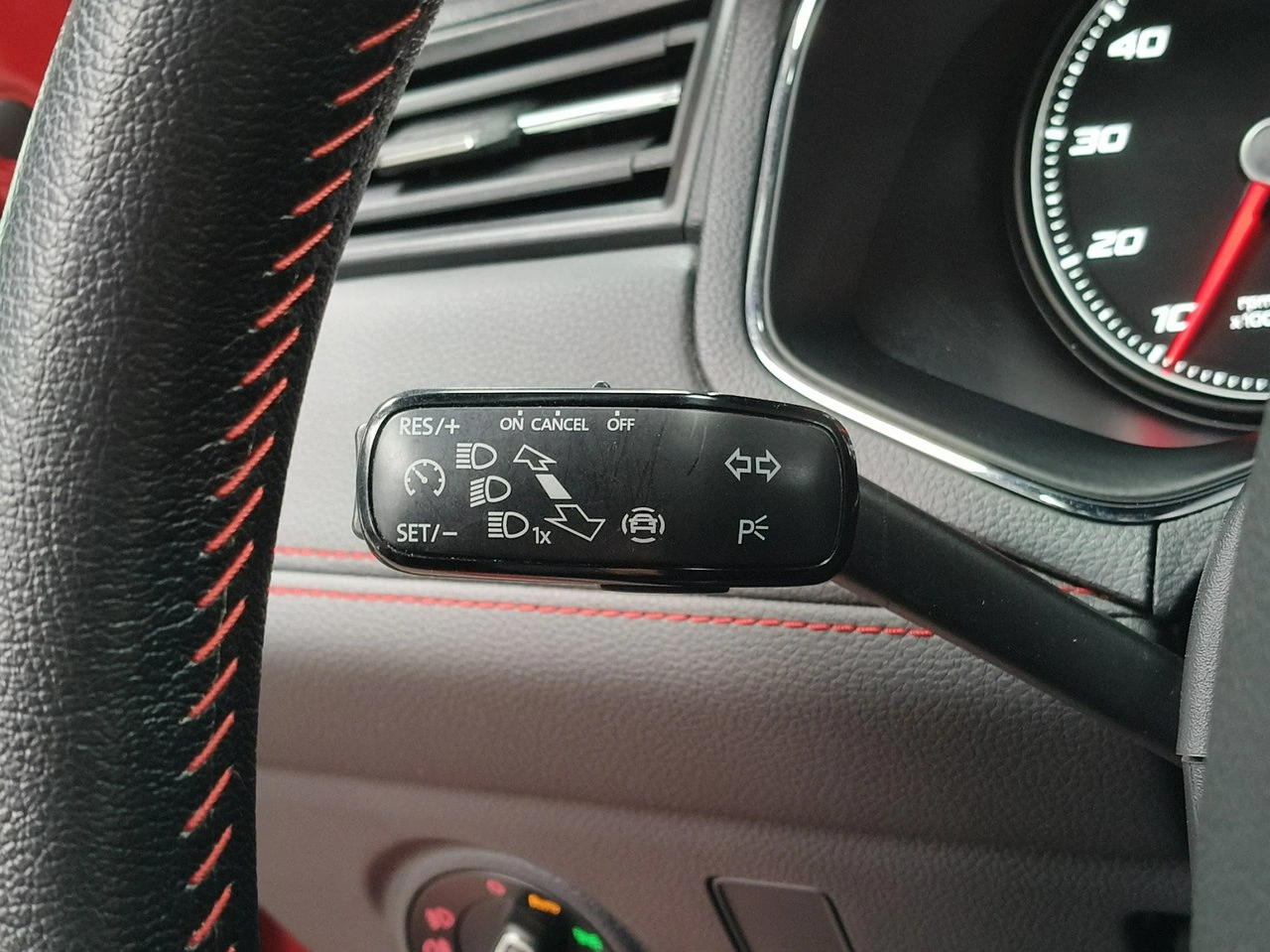 Seat Arona - Zdjęcie 18