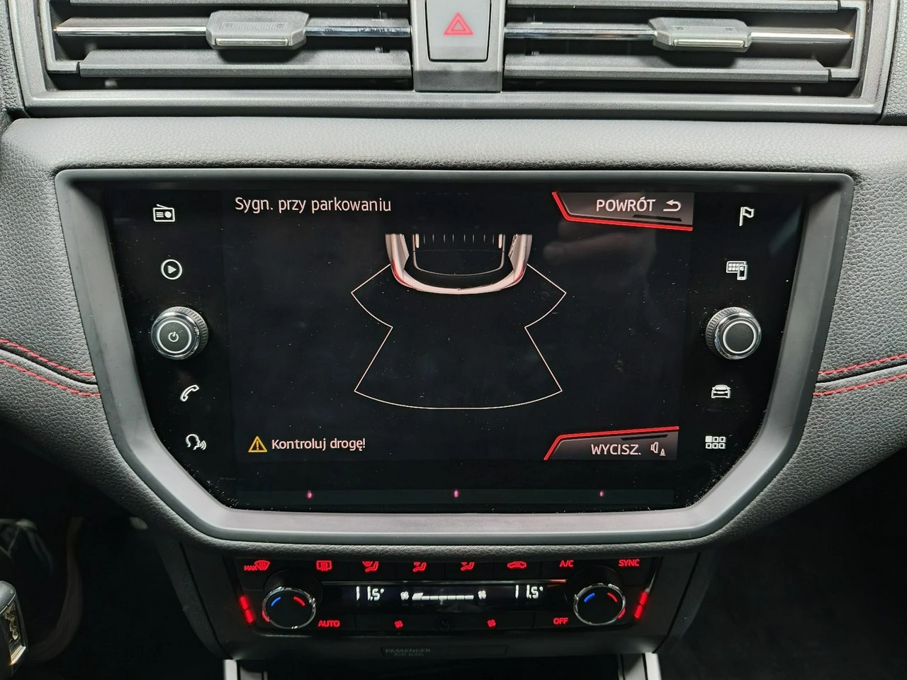 Seat Arona - Zdjęcie 24