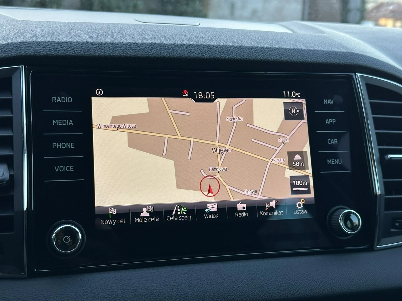 Skoda Karoq - Zdjęcie 23