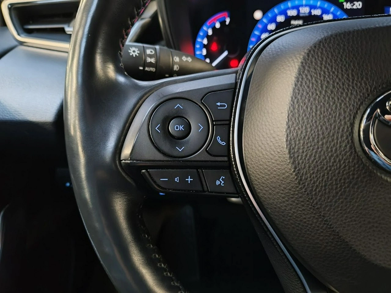 Toyota Corolla - Zdjęcie 18