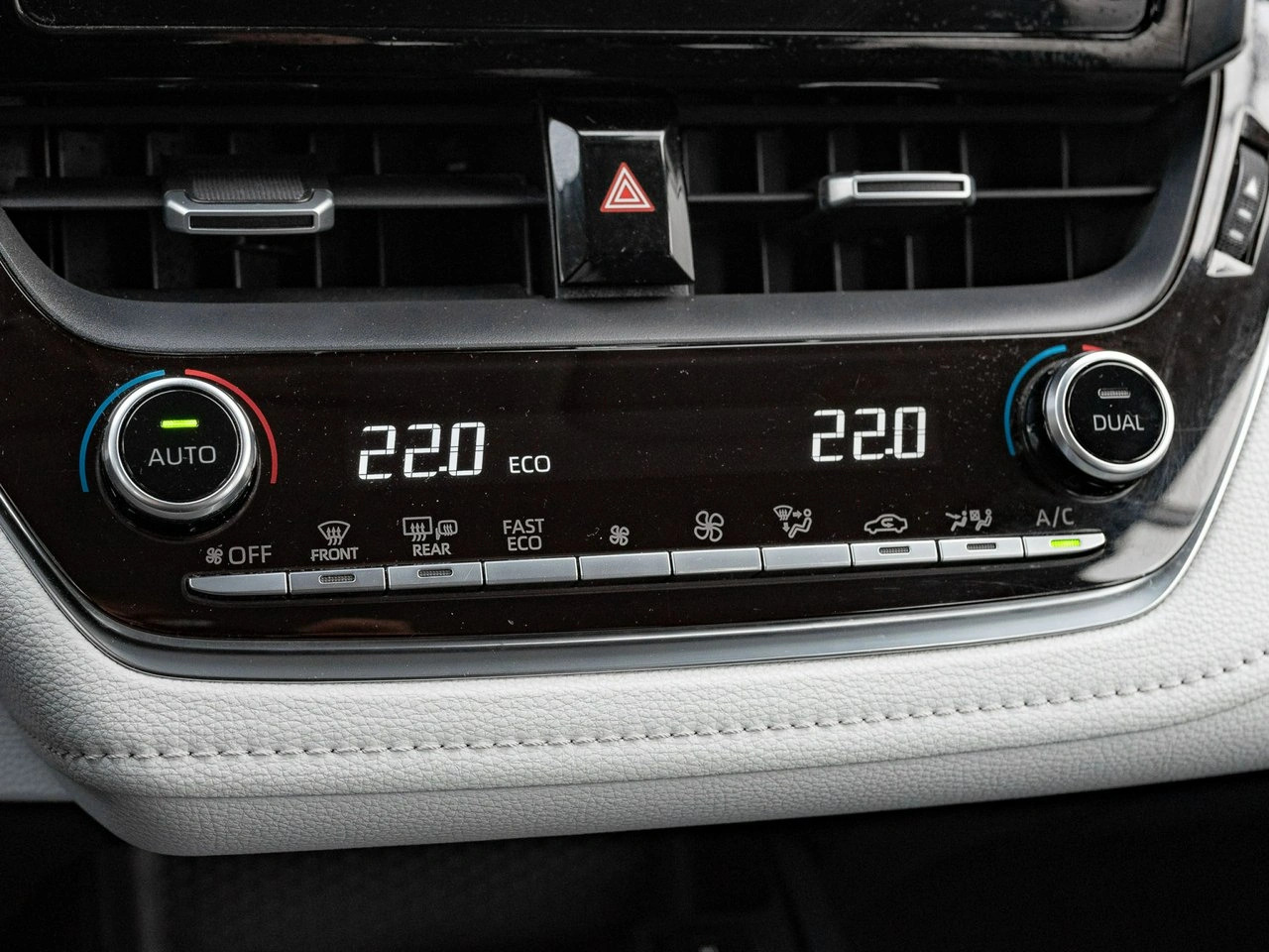 Toyota Corolla - Zdjęcie 13