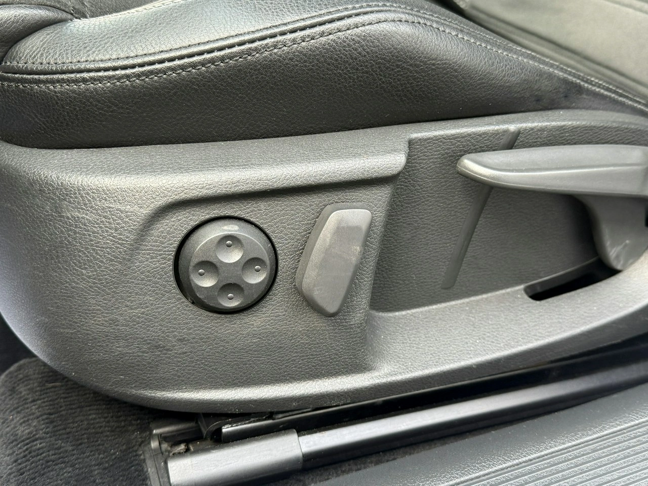 Volkswagen Passat CC - Zdjęcie 8