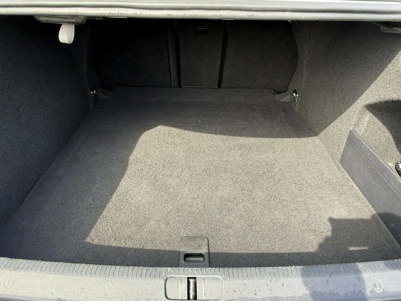 Volkswagen Passat CC - Zdjęcie 23