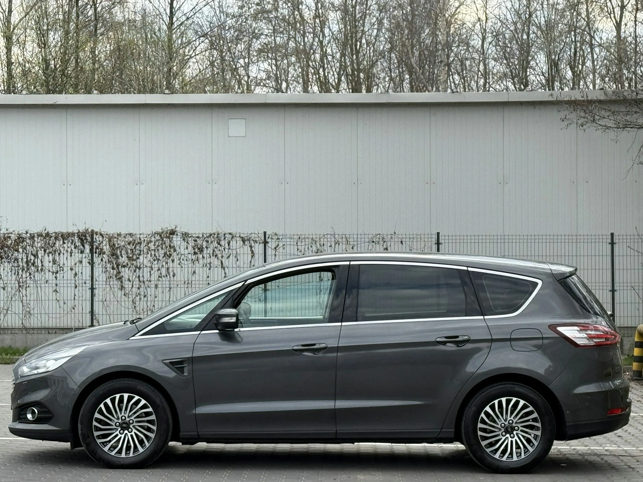 Ford S-Max - Zdjęcie 24