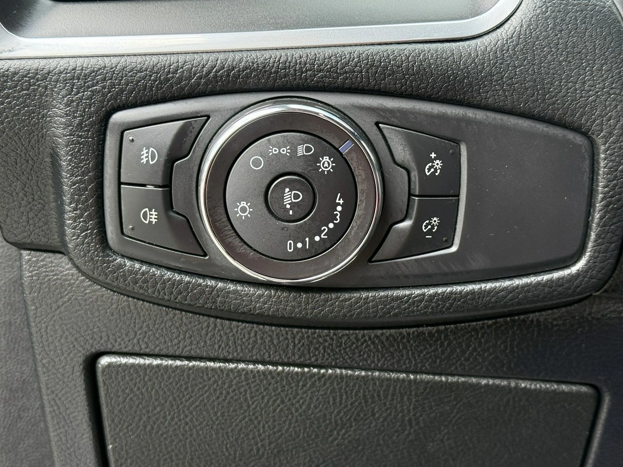 Ford S-Max - Zdjęcie 17