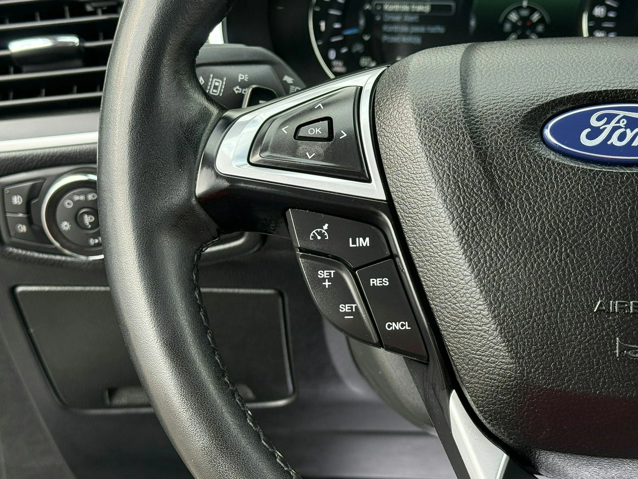 Ford S-Max - Zdjęcie 18