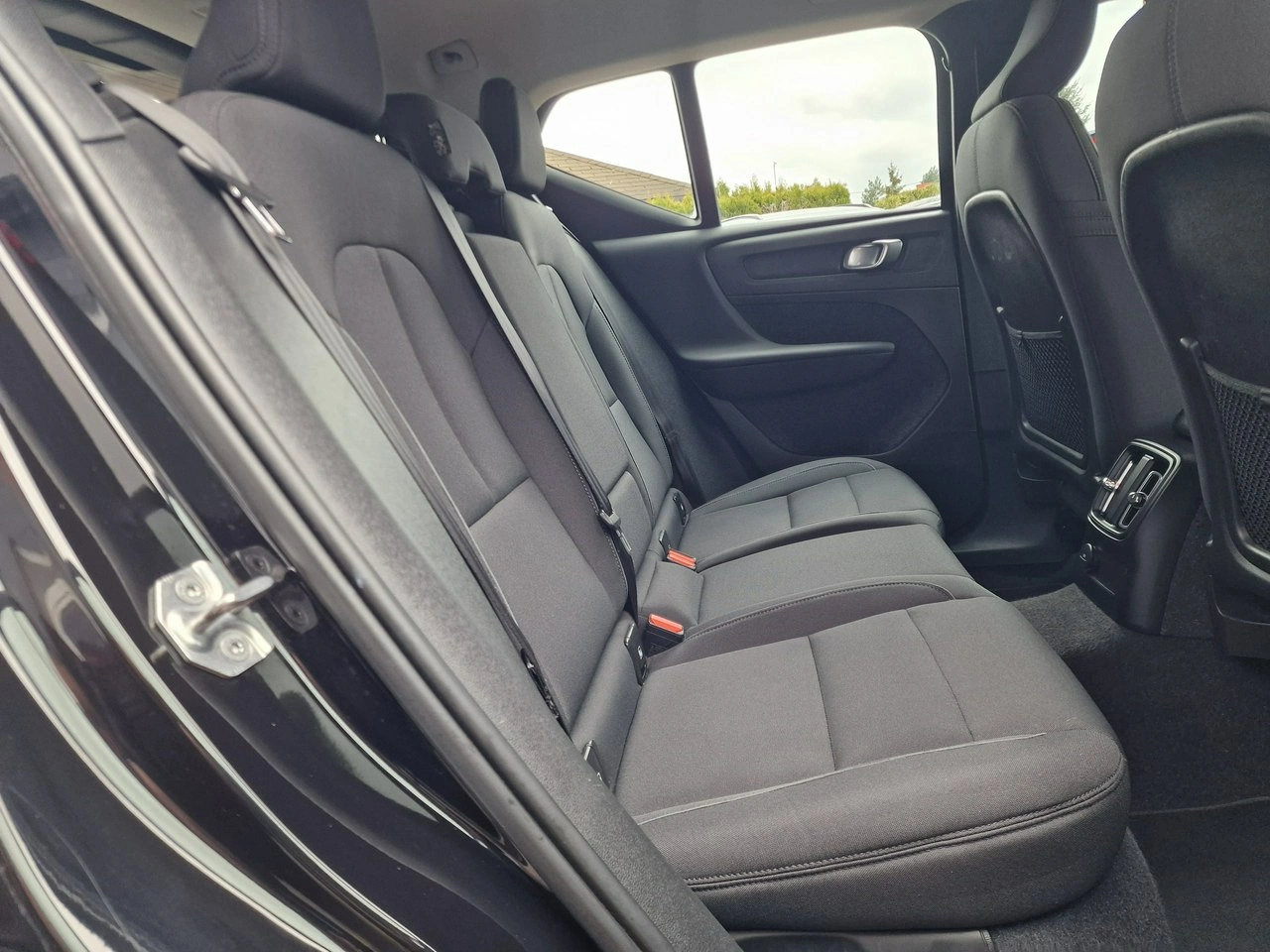 Volvo XC 40 - Zdjęcie 23