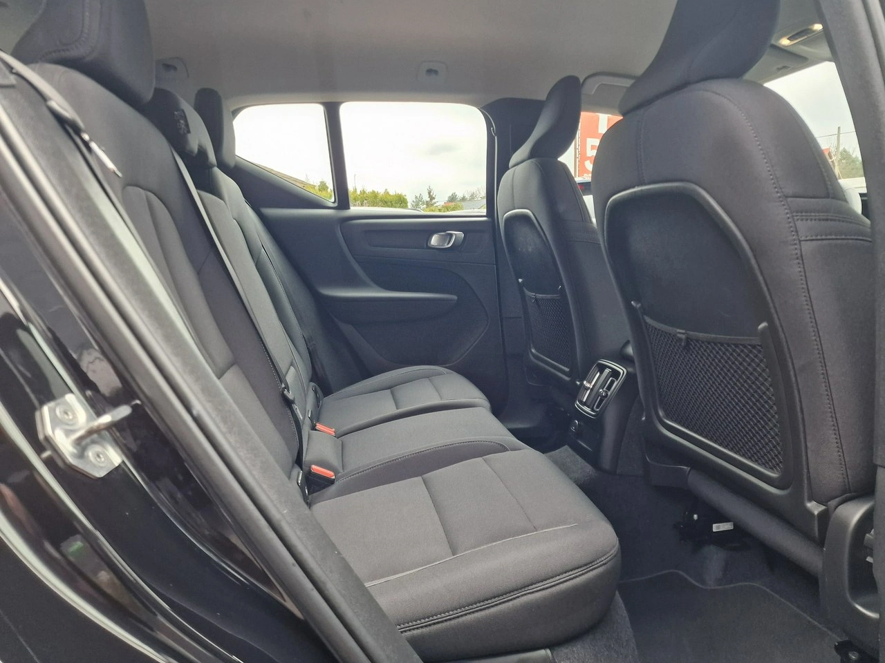 Volvo XC 40 - Zdjęcie 24