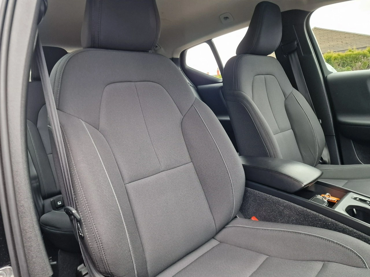 Volvo XC 40 - Zdjęcie 25