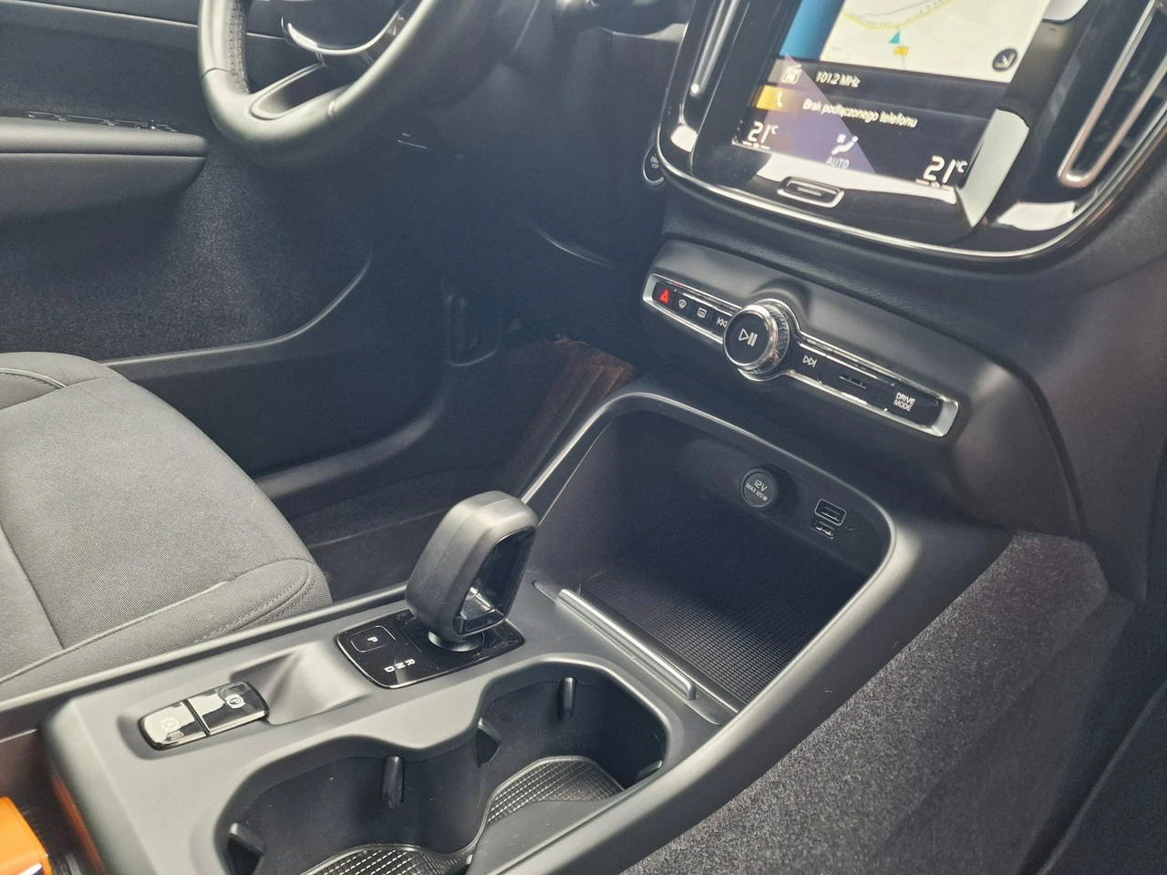 Volvo XC 40 - Zdjęcie 28