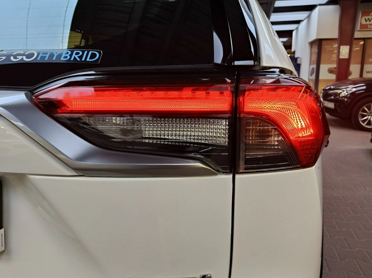 Toyota RAV-4 - Zdjęcie 9