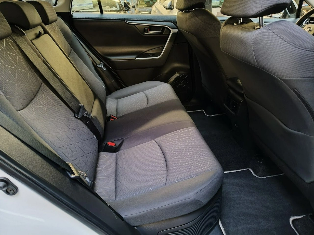 Toyota RAV-4 - Zdjęcie 14