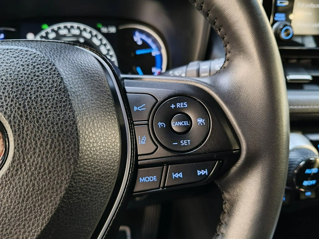 Toyota RAV-4 - Zdjęcie 20