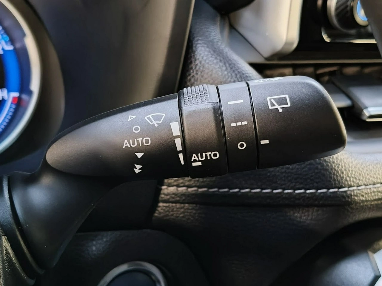 Toyota RAV-4 - Zdjęcie 21