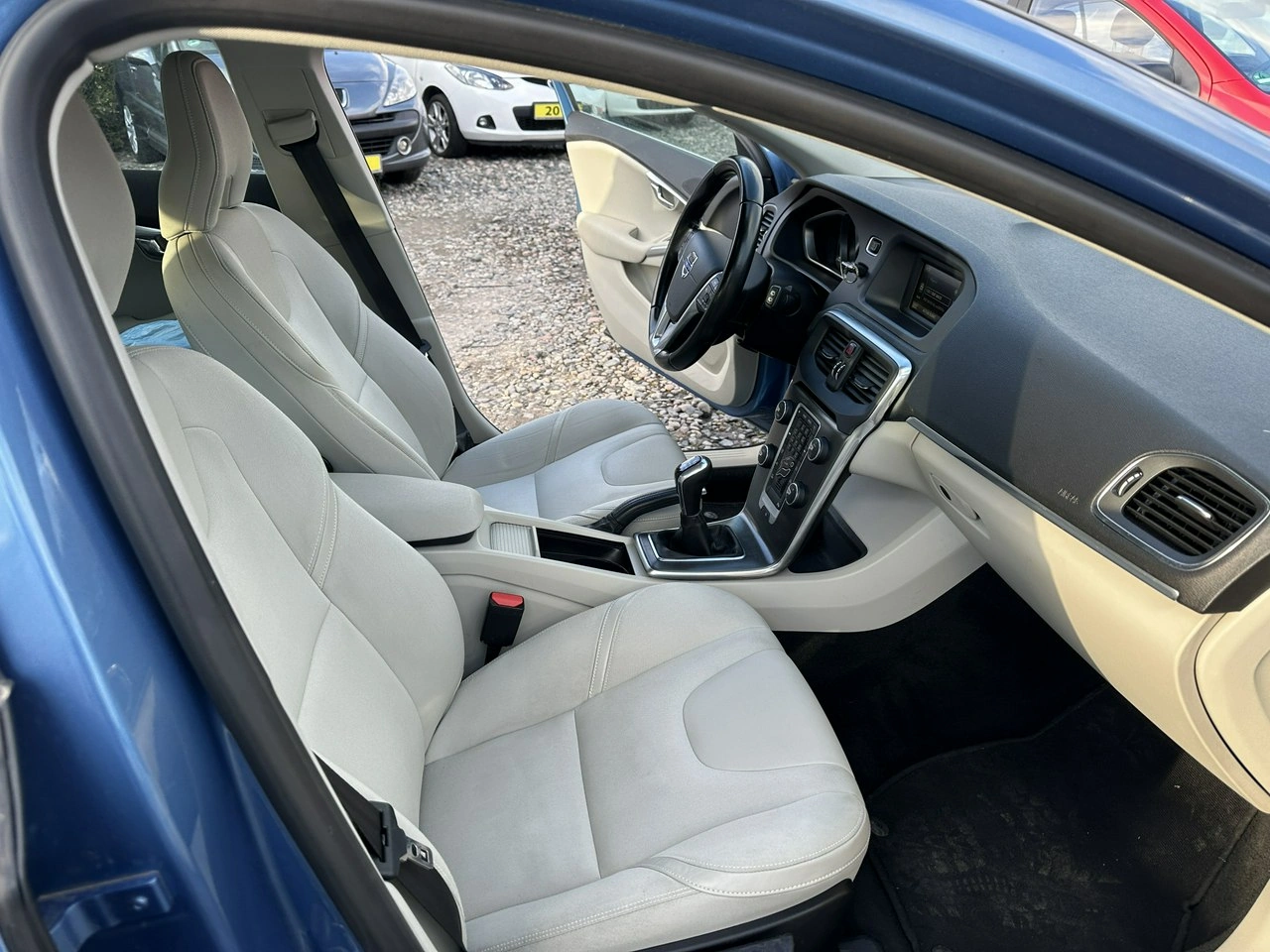 Volvo V40 - Zdjęcie 2