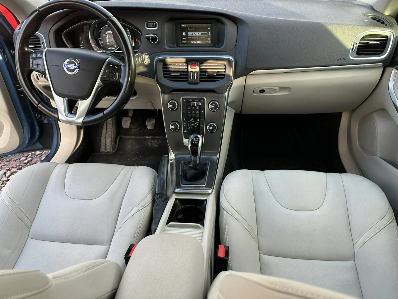 Volvo V40 - Zdjęcie 4