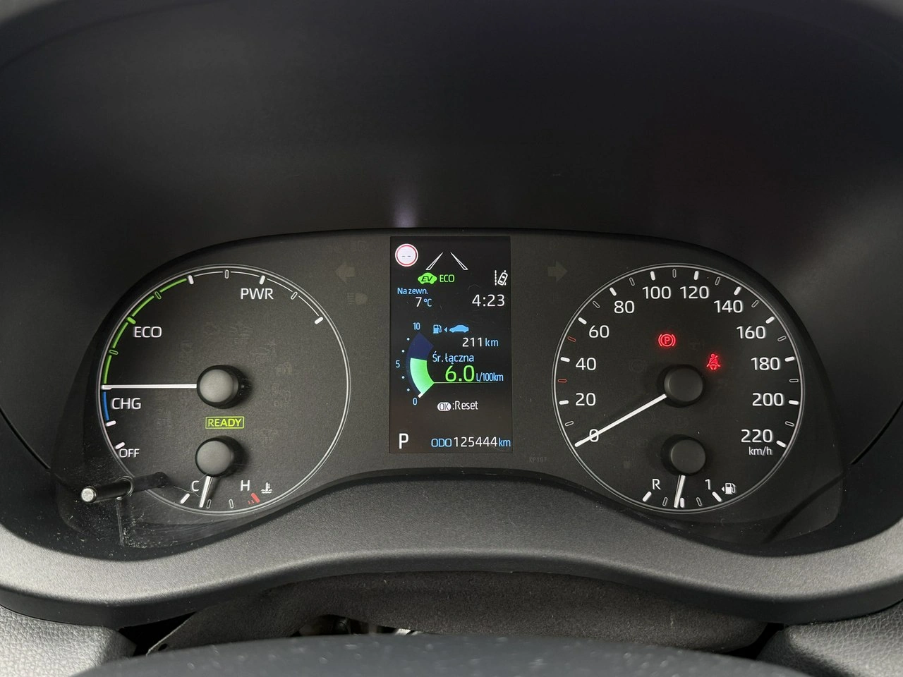 Mazda 2 Hybrid - Zdjęcie 12