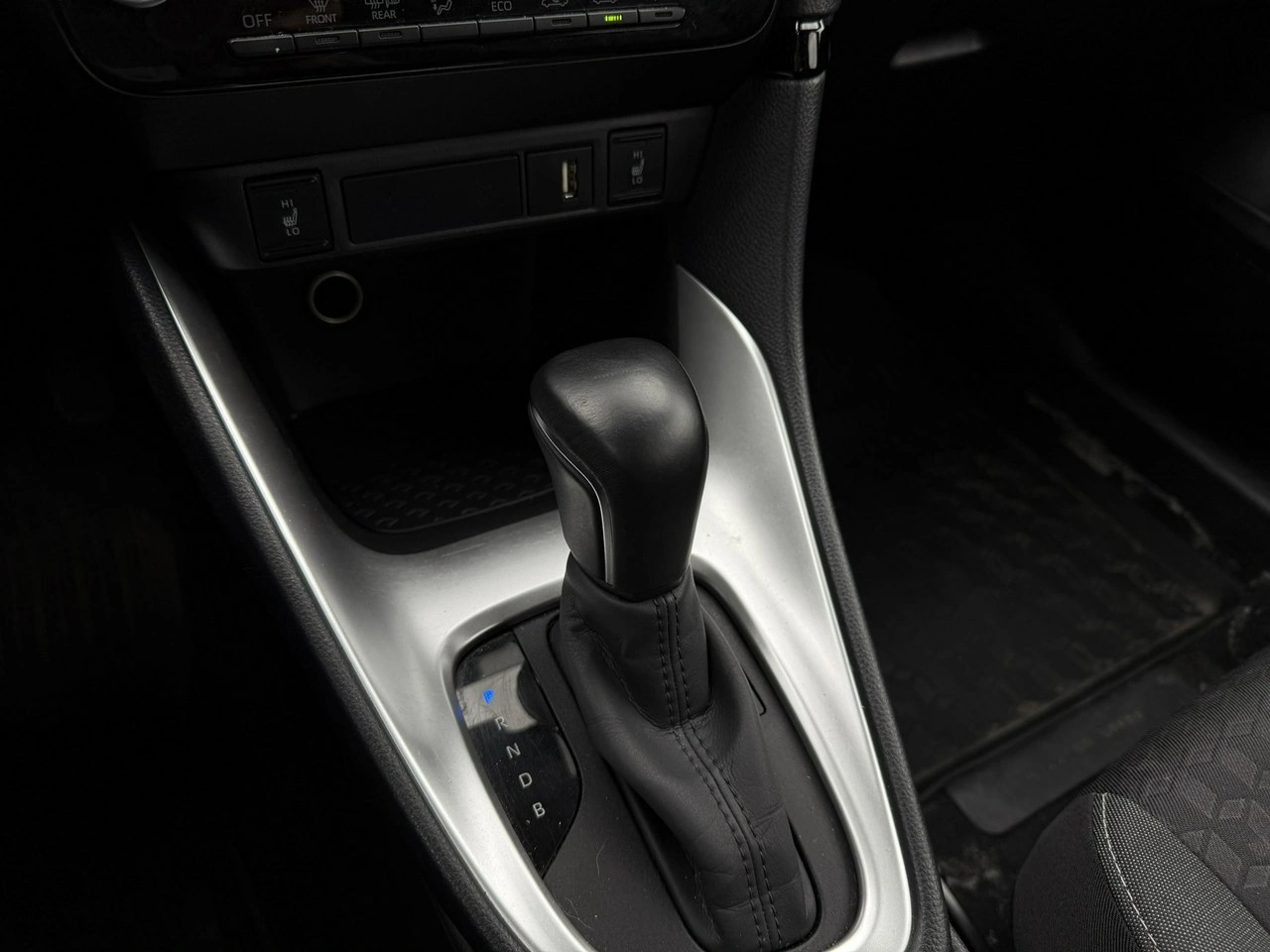 Mazda 2 Hybrid - Zdjęcie 16